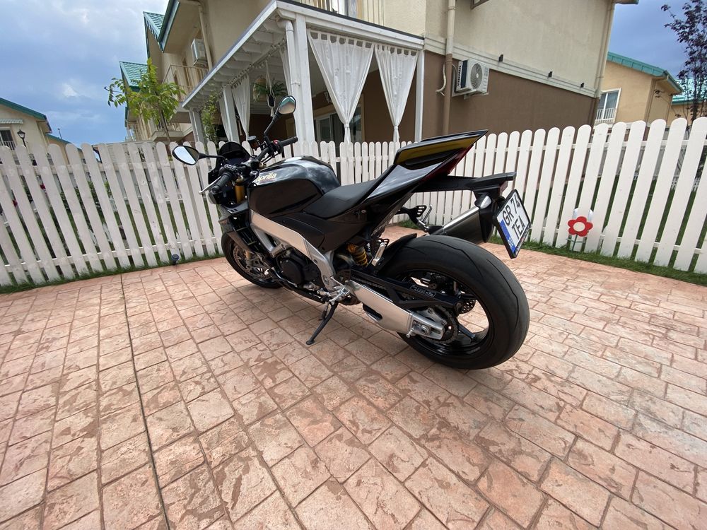 Aprilia Tuono V4 Factory UltraDark 2022