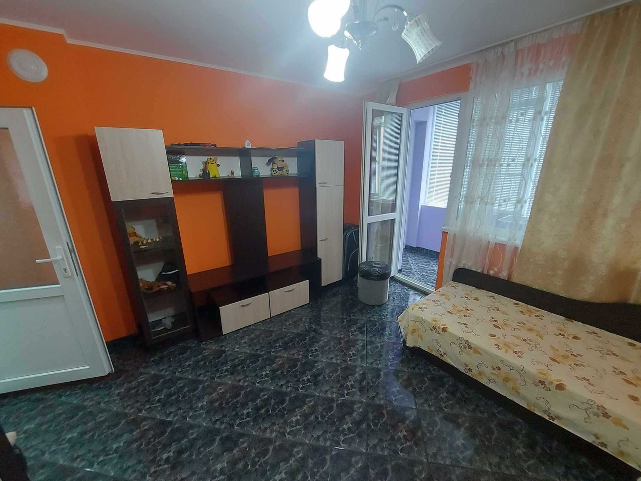 Дава се под наем Тристаен апартамент в Търговище, Център - 65 кв.м за 280.5 € - Снимка #5