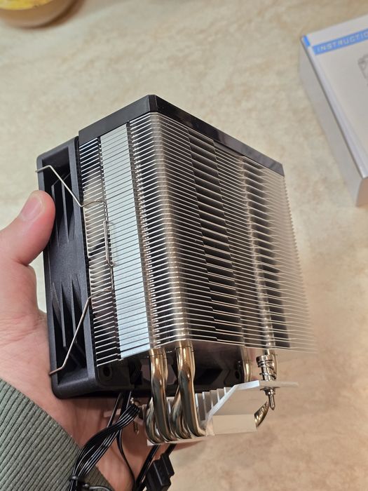 Cooler procesor Serioux 120 mm, aRGB, compatibil AMD si Intel, nou