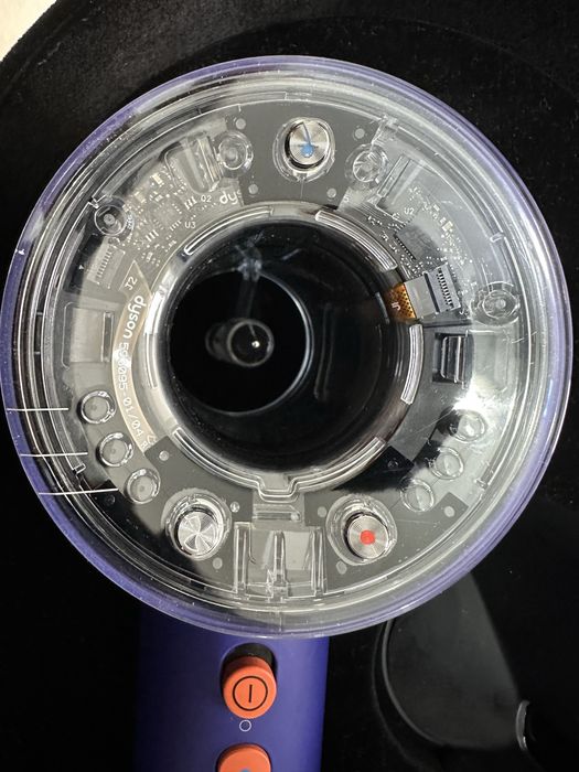 Продам фен Dyson оргинал