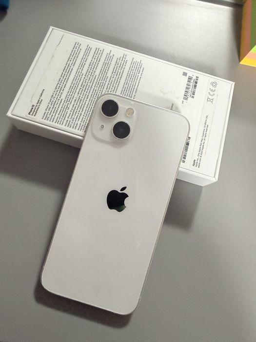 Iphone 13  se poate vedea