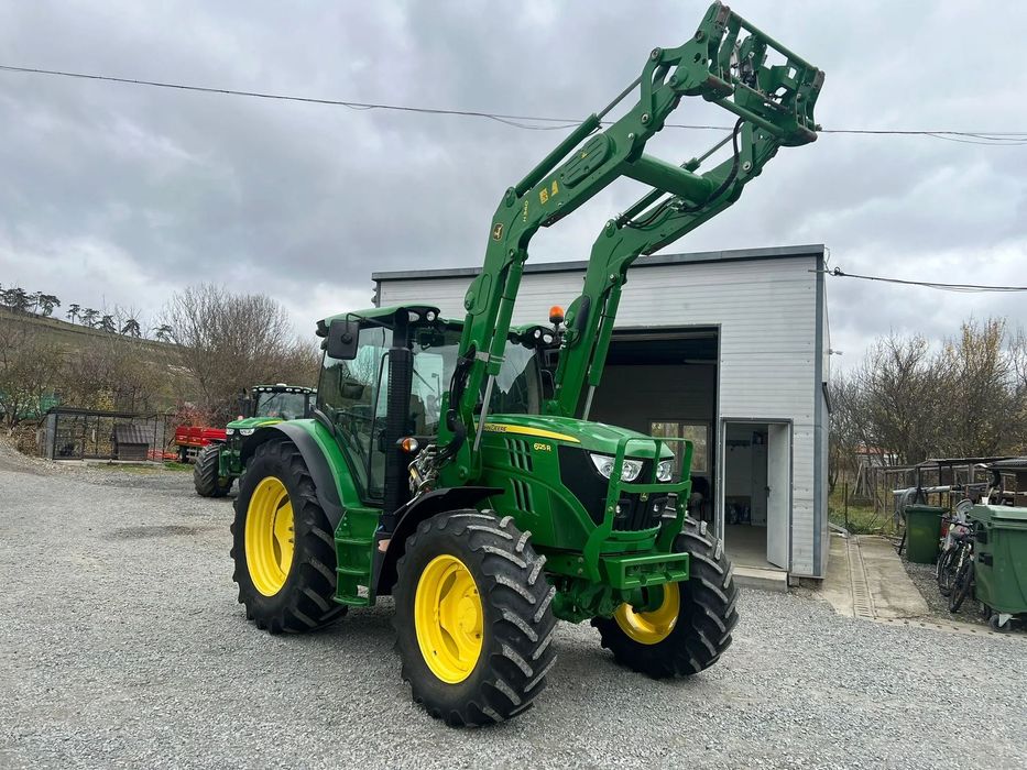 John Deere 6125R cu incarcator frontal