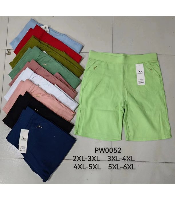 Pantaloni scurți damă.