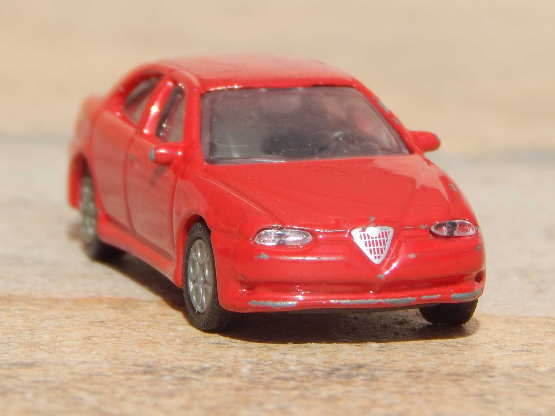 Macheta Alfa Romeo 156 1999 High Speed sc 1:87 uzata metalica