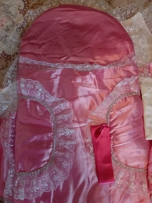 Продам конверт на выписку