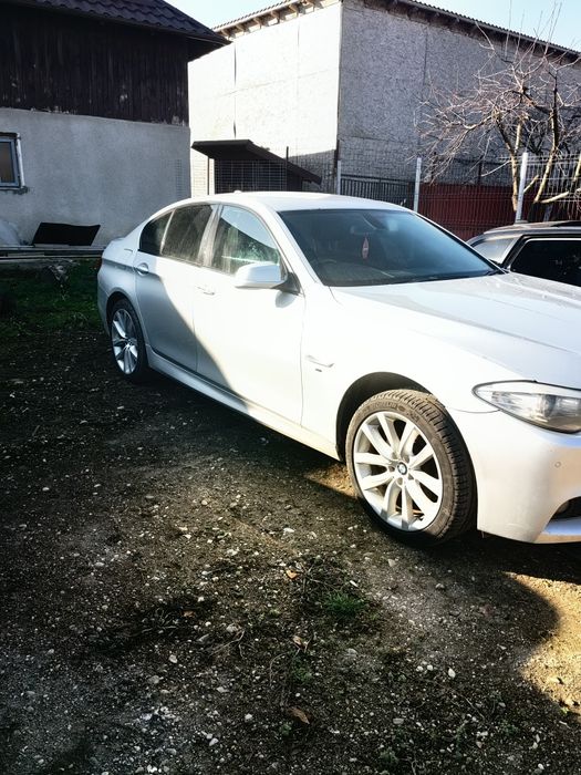 Dezmembrez bmw f10 F11 m pachet 520 525 530 535 d