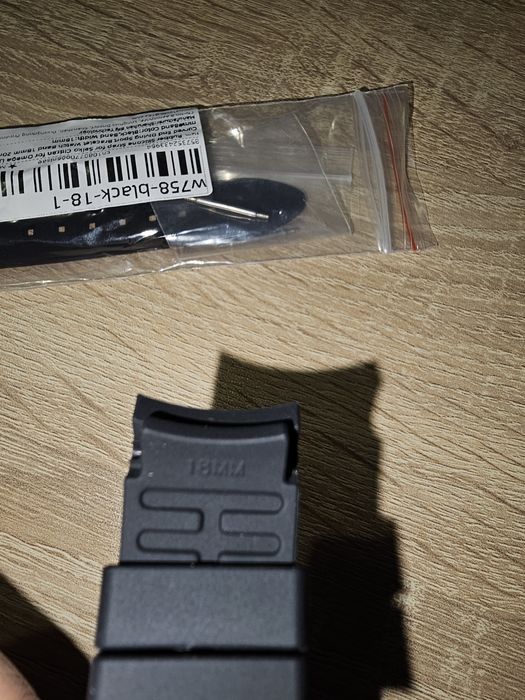 Гумена каишка за часовник 18mm с извит край