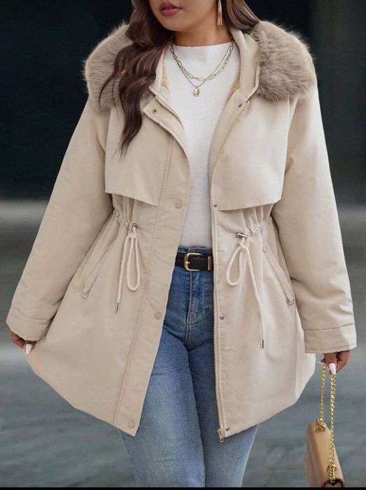 *ТОП* Дамско яке с пухена качулка