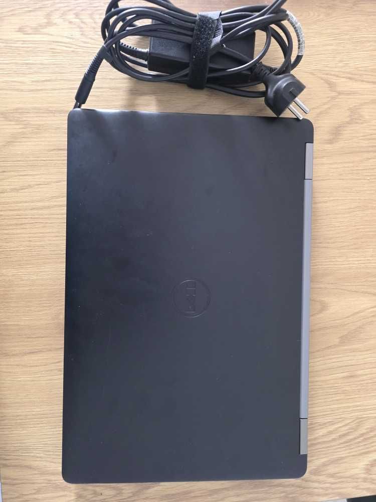 Dell Latitude E5570 15,6 инча i5 8рам
