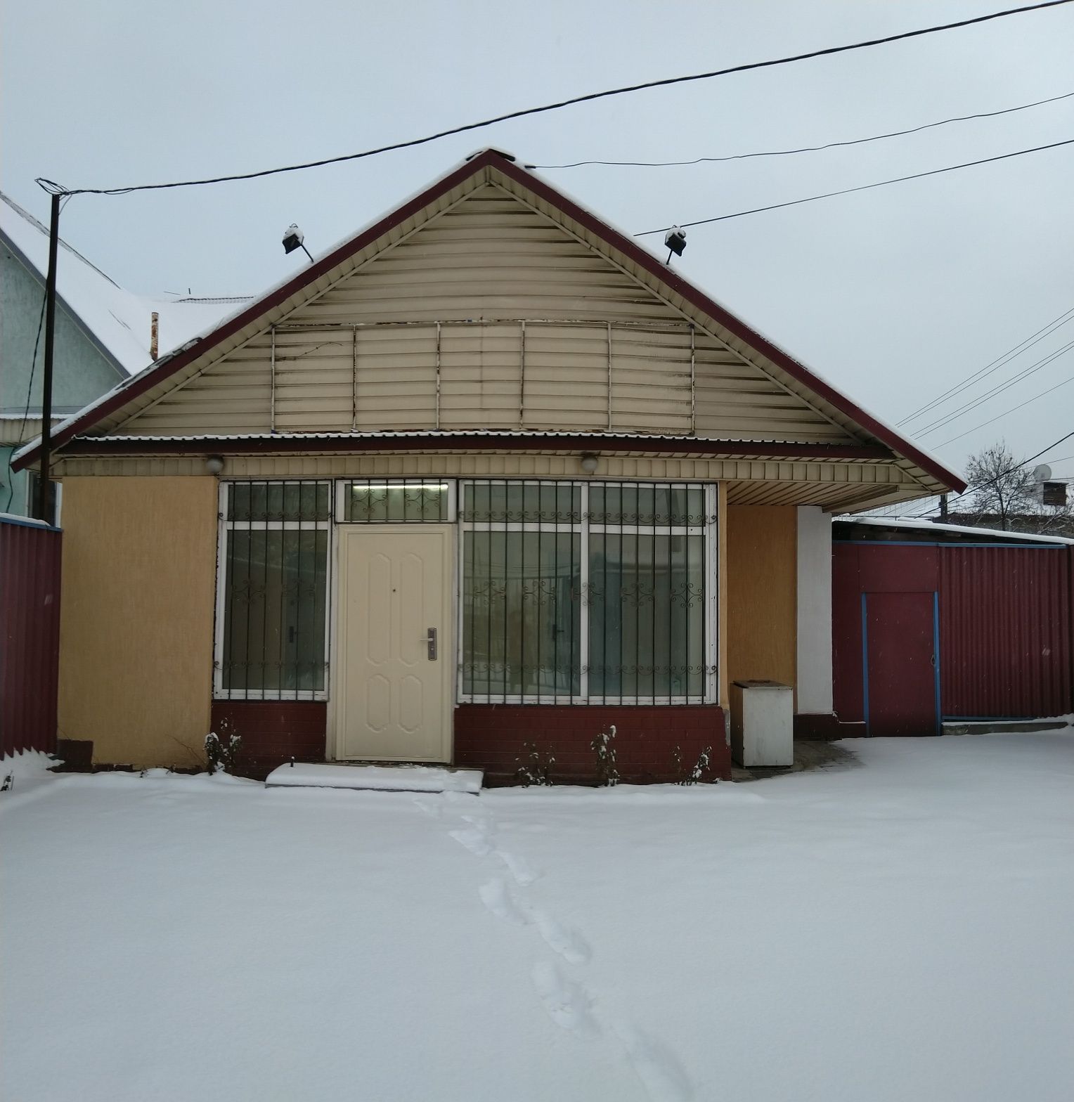 Сдаётся в аренду коммерческое помещение (77 м².)