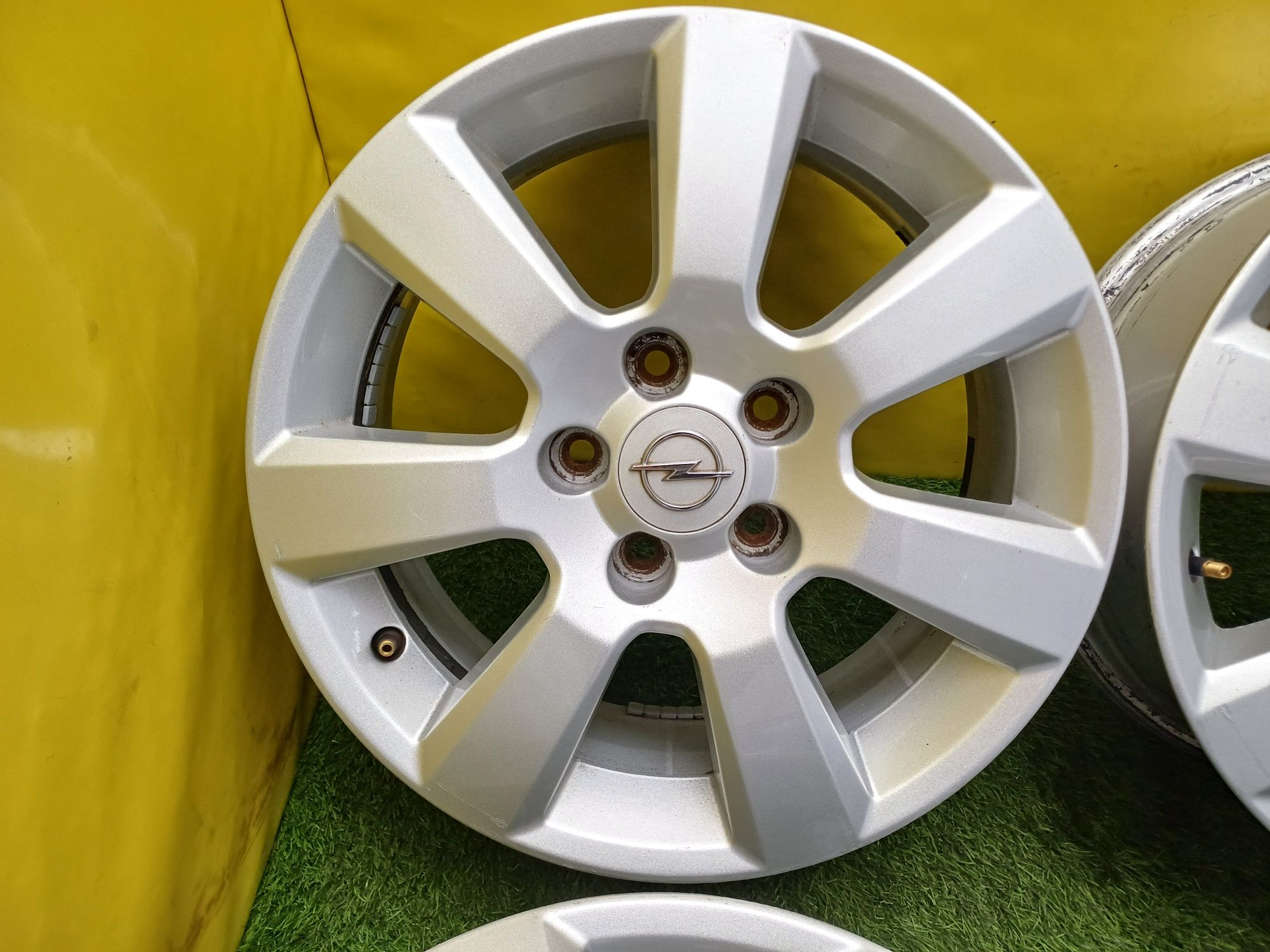 Диски R16 5×110 на Opel и другие.