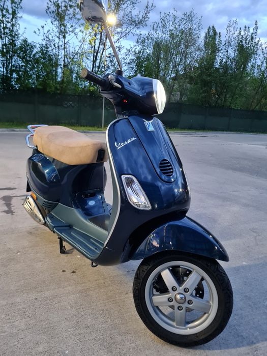 Piaggio Vespa LX - 50CC / 4Timpi