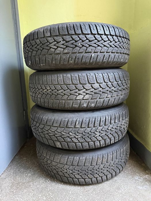 Roti de magneziu cu cauciucuri de iarna 195/65/15