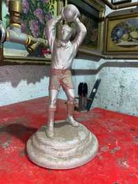 statuetă de bronz fotbalist