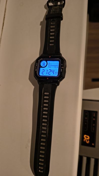 Продавам Amazfit Neo