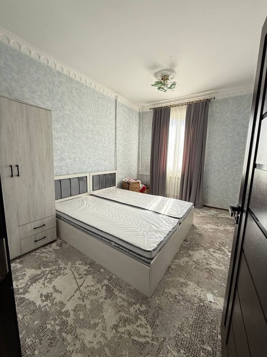 Sergili Chinor metro oldida