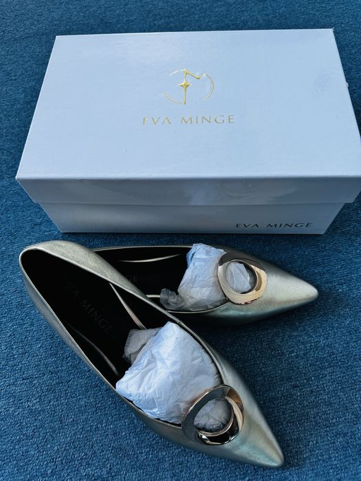 Дамски равни обувки Eva Minge нови