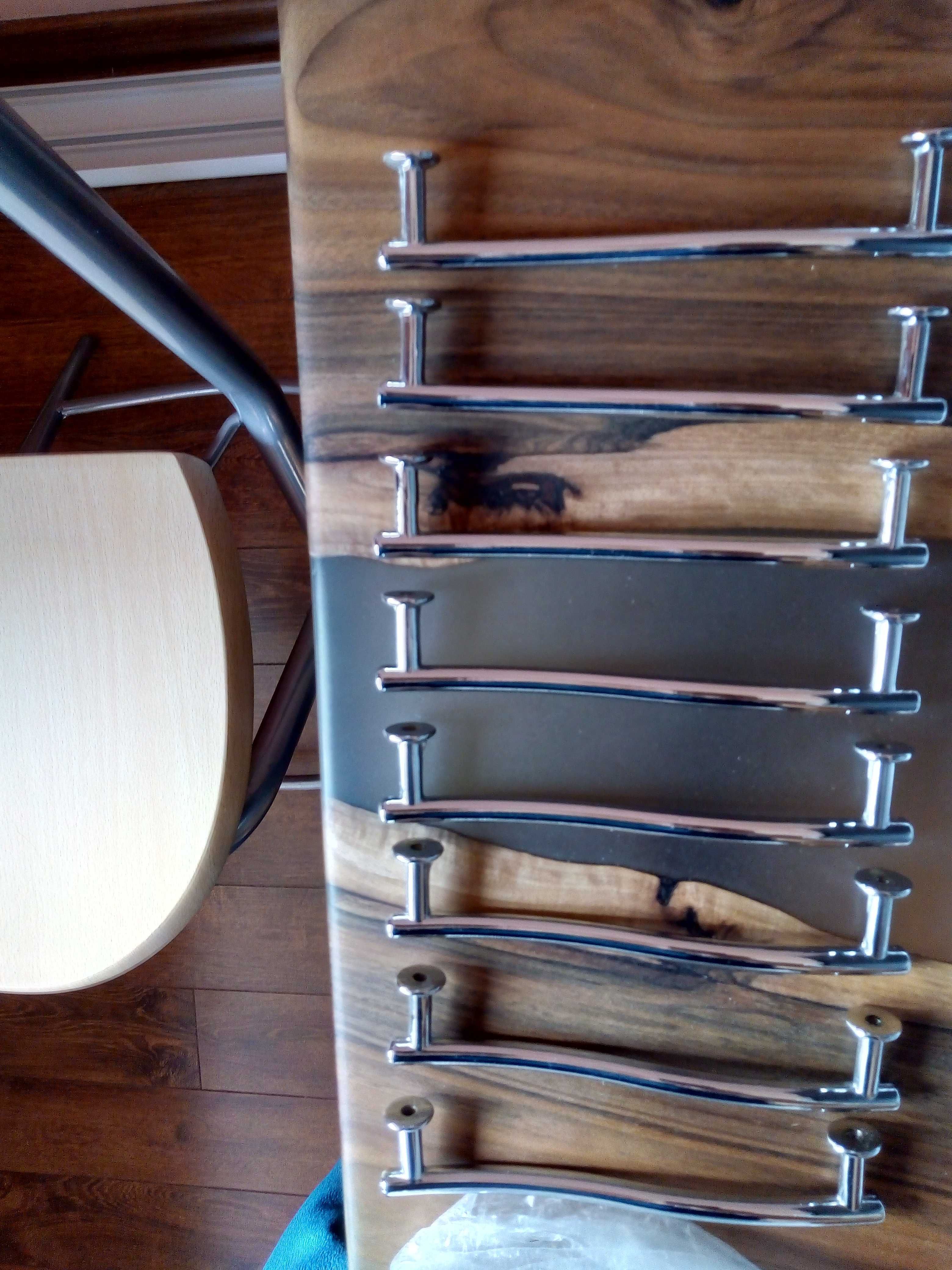 Нови мебелни дръжки-цвят инокс 8бр.128мм-междуболтово р-е!