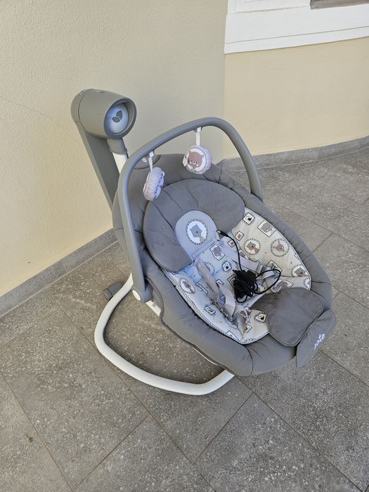 Leagăn și balansoar copii Joie electric  cu muzică și luminițe.
