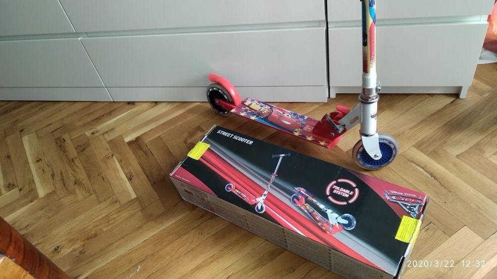 Тротинетка MONDO с 2 колела CARS 3 18100