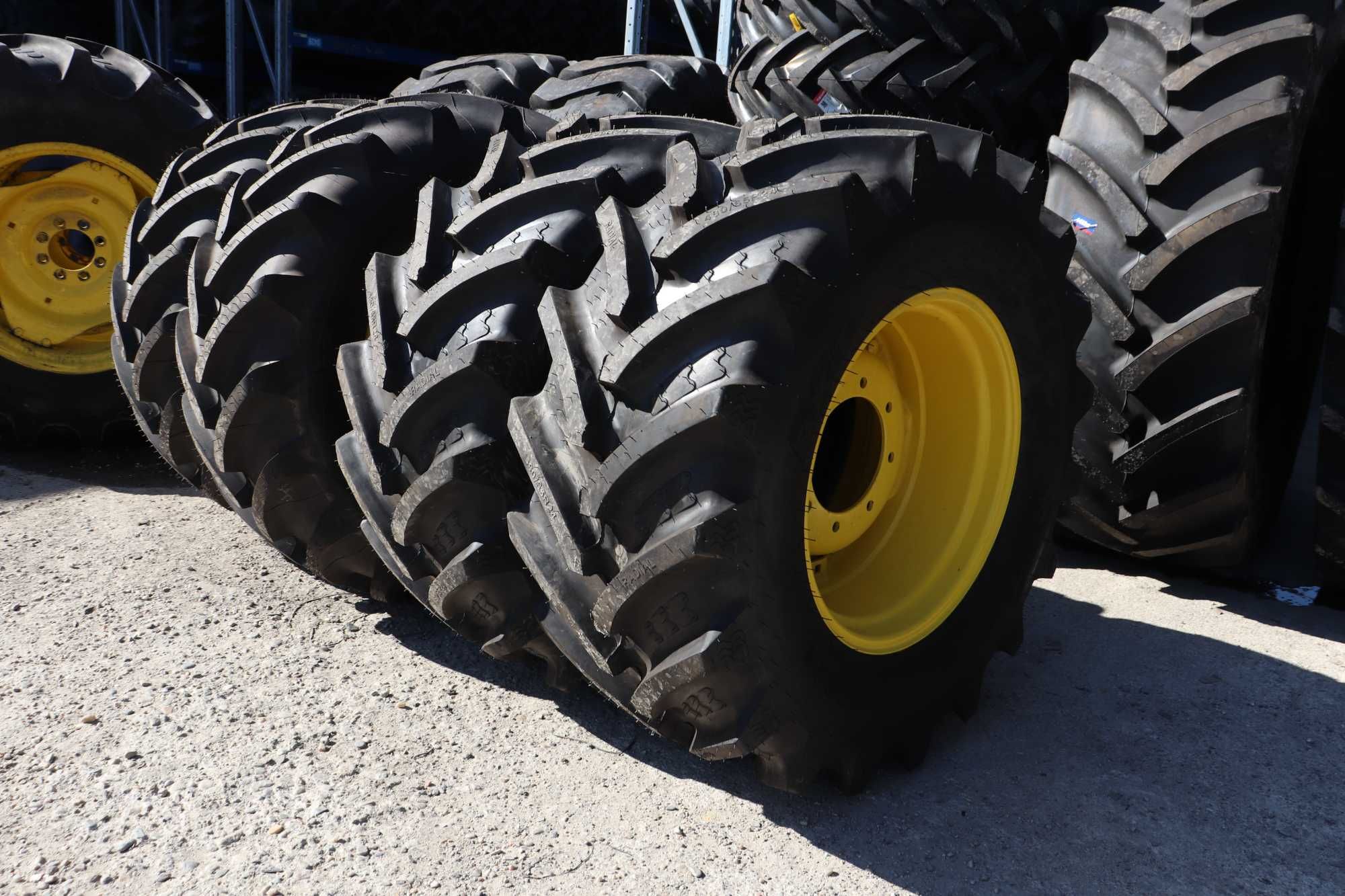 Cauciucuri Tractor 480/65R24 BKT Noi Radiale Livrare Pret cu TVA