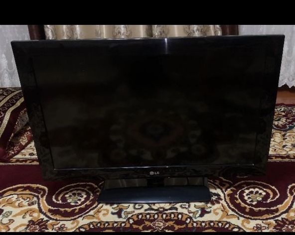 LG большой  телевизор