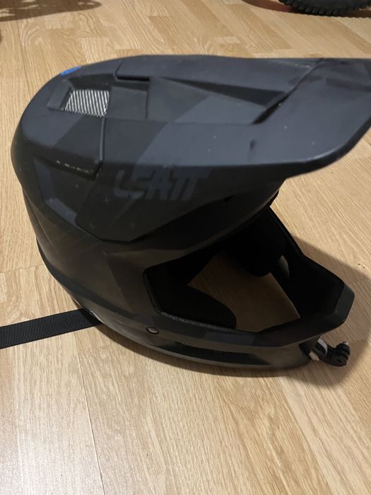 Casca leatt gravity 2.0 M