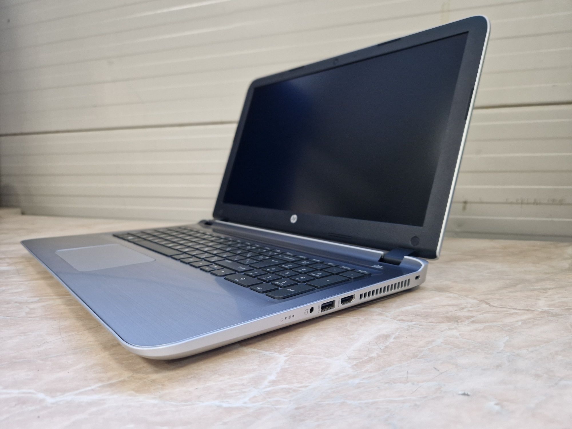 HP Pavilion Notebook 15 (Hewlett Packard)