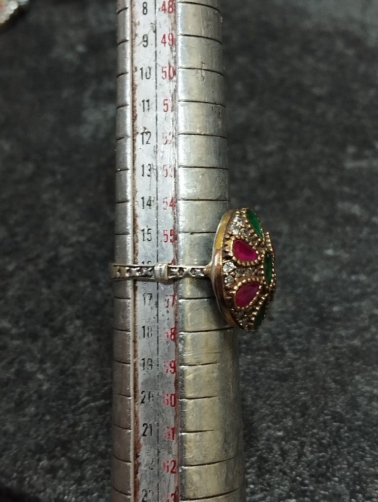 Set argint 925 cu rubine și smaralde