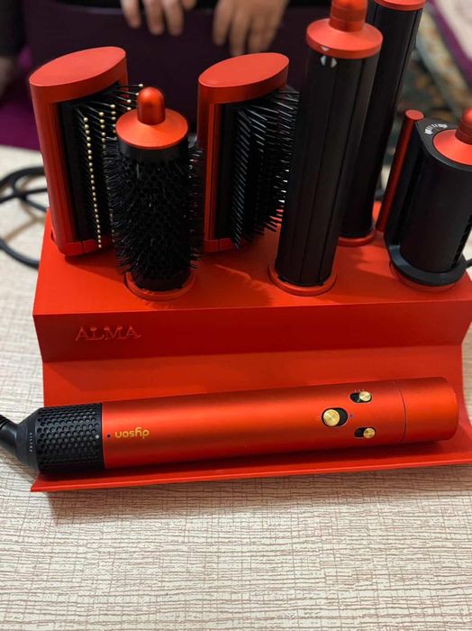 Дайсон оригинал  продам