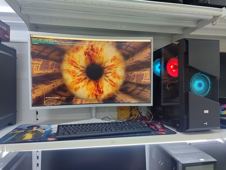 Мониторы Samsung  32 диагональ 144 Hz Full HD изогнутый