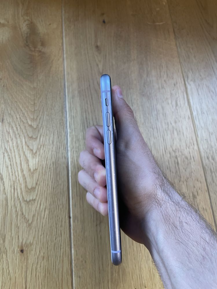 Iphone 11 лилав 64GB