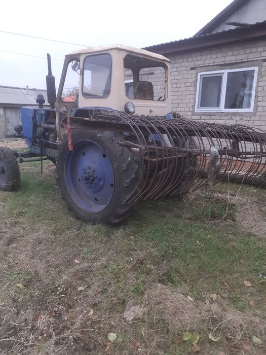 Продам трактор Юмз