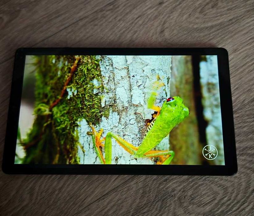 продам планшет 8.7 дюйма Samsung Tab A7 3/32Gb 4G LTE (android 14)
