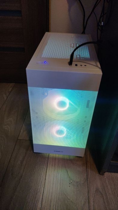Vand Pc gaming folosit foarte putin!!