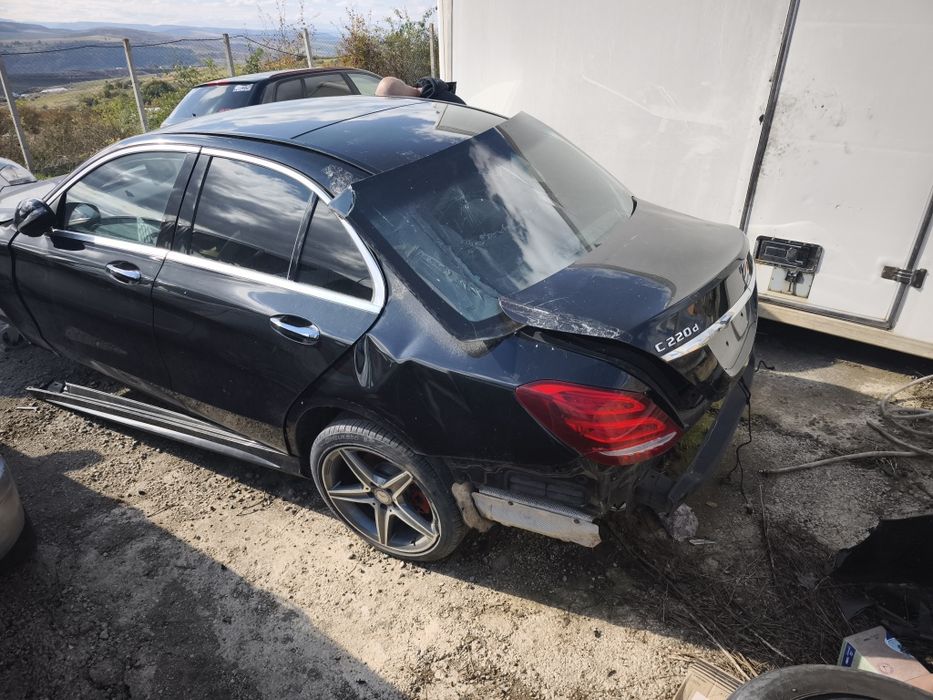 Dezmembrez Mercedes C180 W205