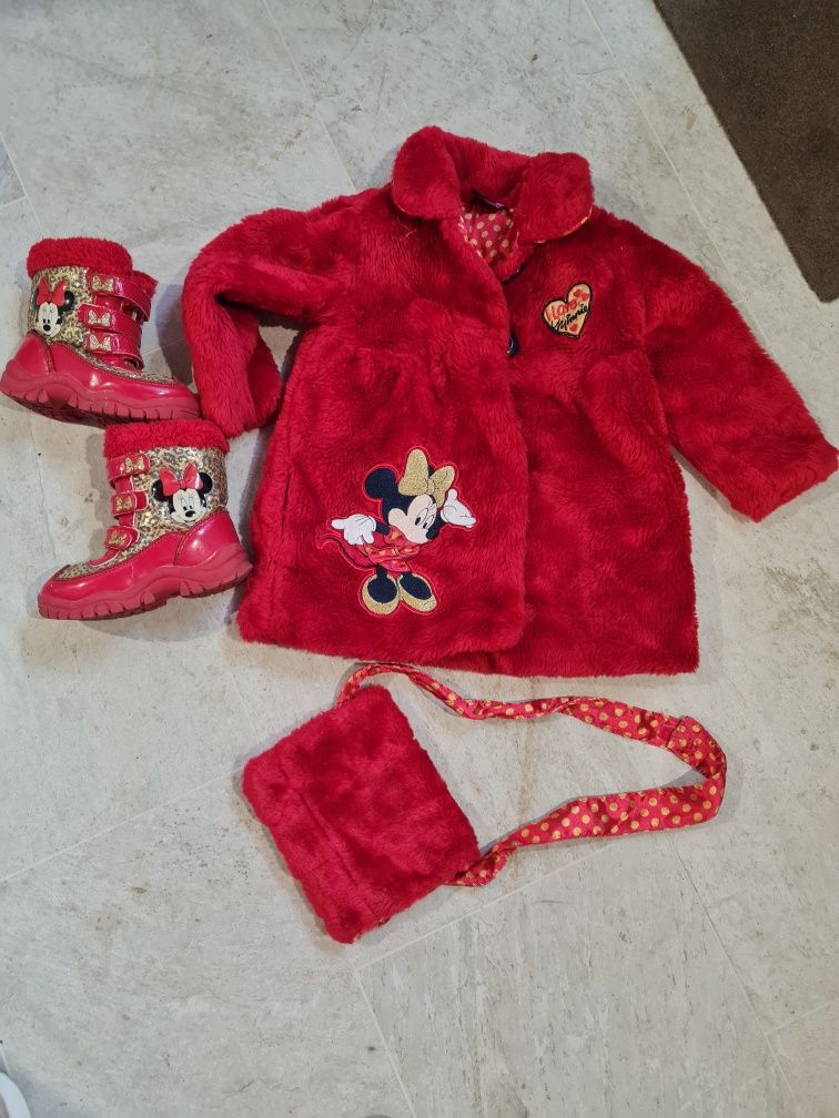 Set cizme și blanita Disney Minnie Mouse