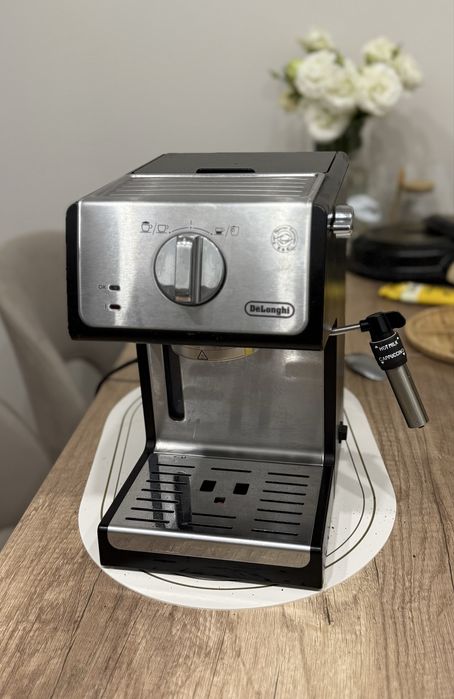 Кофемашина Delonghi