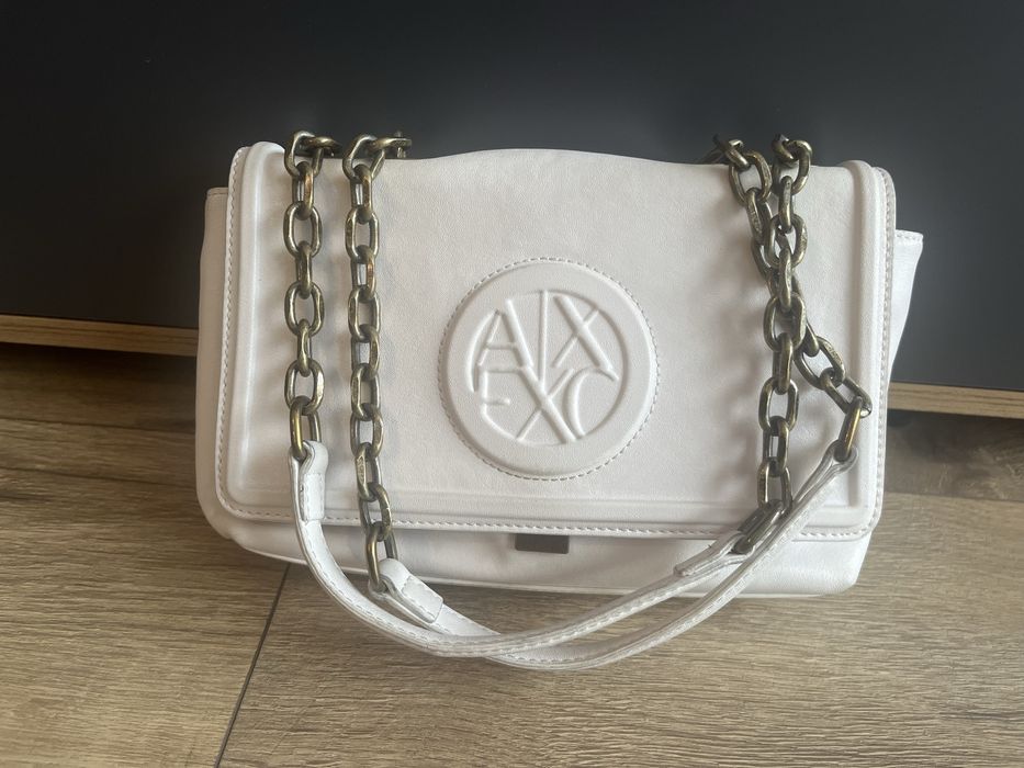 Малка дамска чанта Armani Exchange