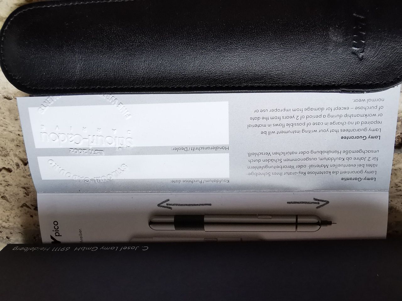 Stilou Lamy Aion negru