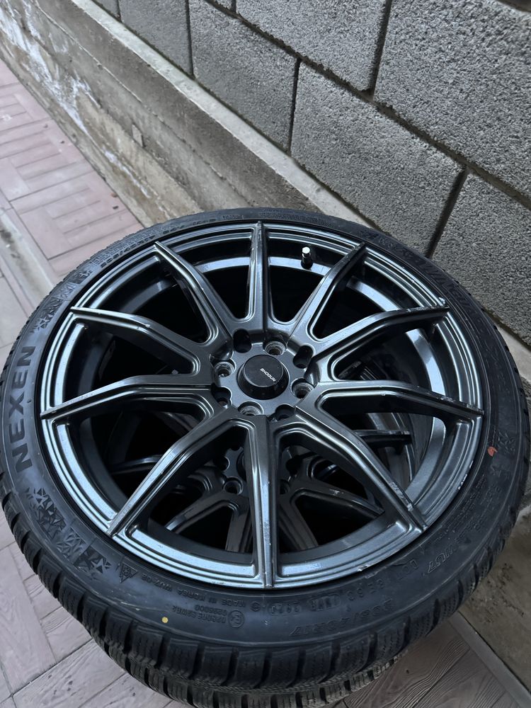 Диски р17 в хорошем состоянии 8шт,4 шины NEXEN 205/40/R17