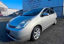 Inchirieri auto masina Rent a Car Toyota Prius Hybrid cutie Automata