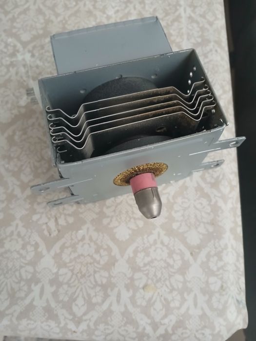 Magnetron dlya mikrovolnovki