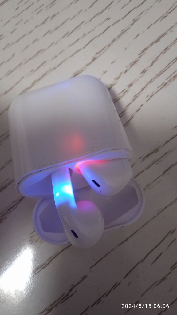 i12 airpods ideal