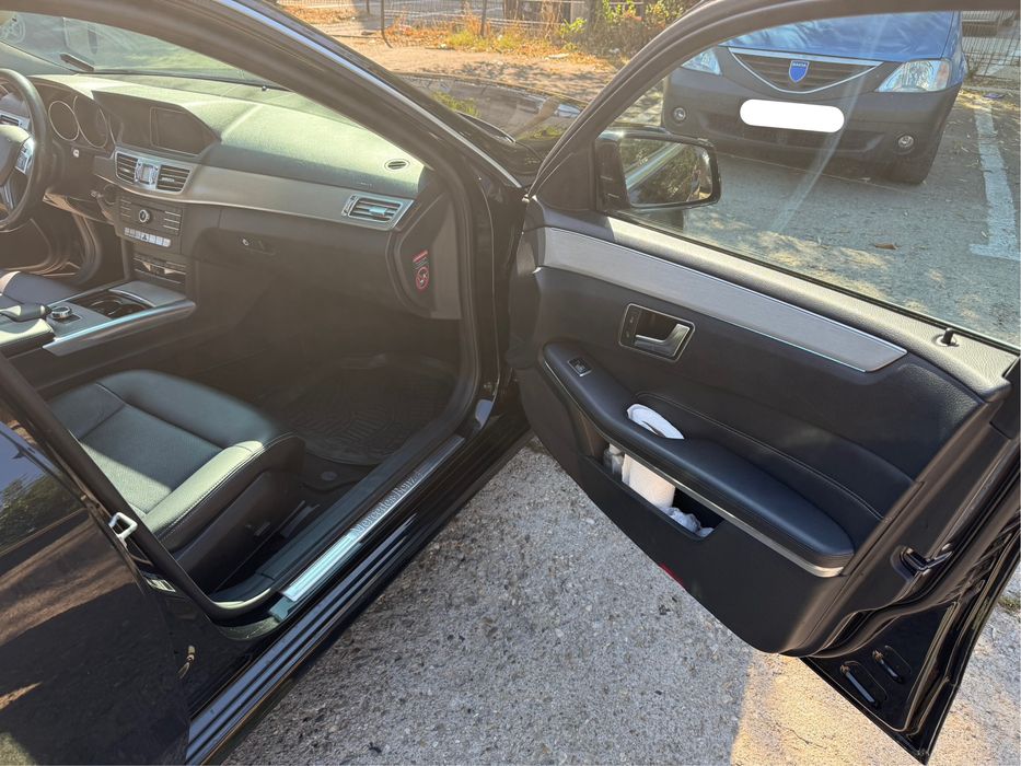 Mercedes E300 Bluetec Hybrid