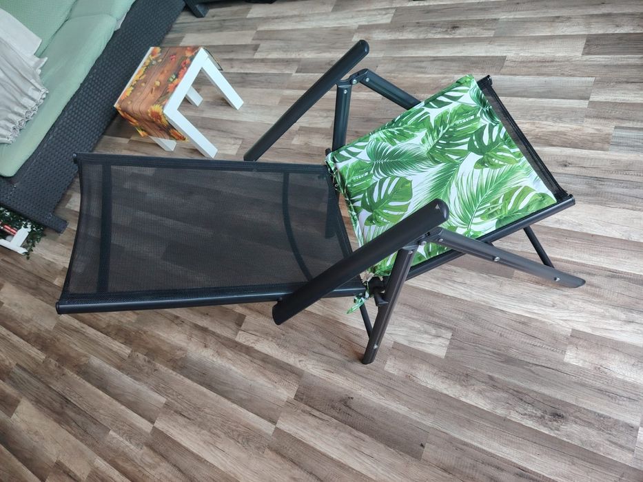 Set de curte elegant masa metalica cu blat de sticla +5 scaune