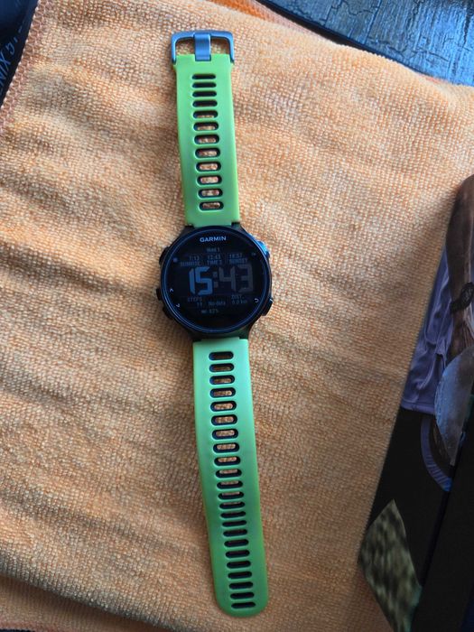 Garmin ForeRunner 735XT
