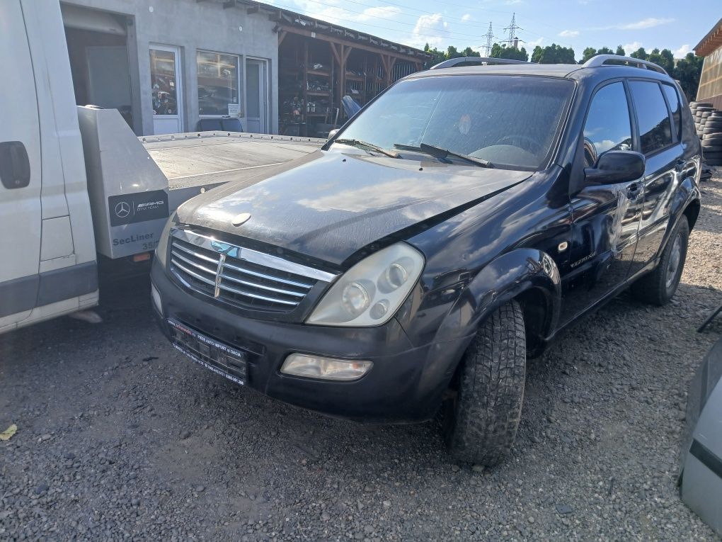 Dezmembrez Piese Ssangyong Rexton din 2005