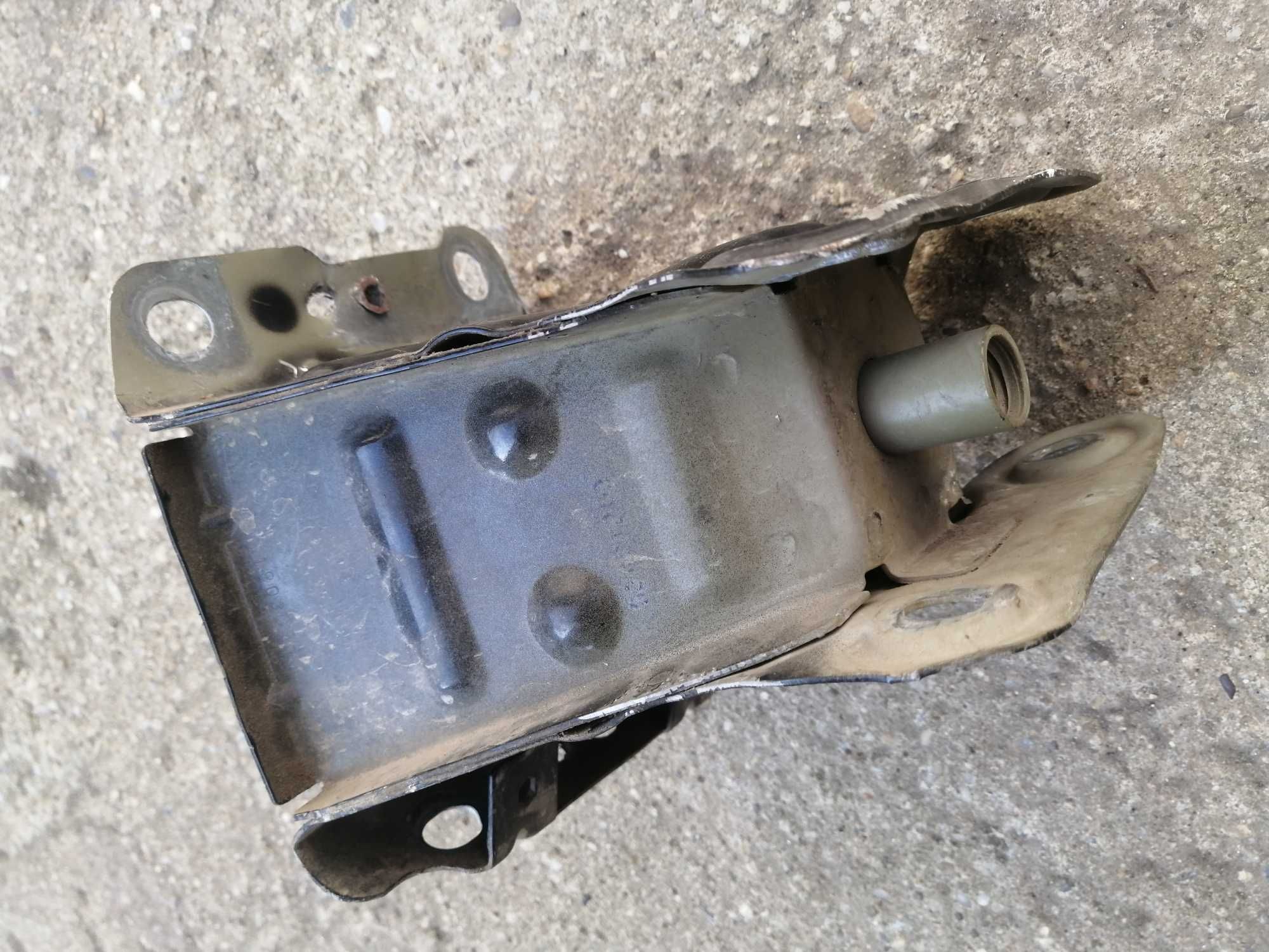 cap lonjeron Opel Astra H dreapta