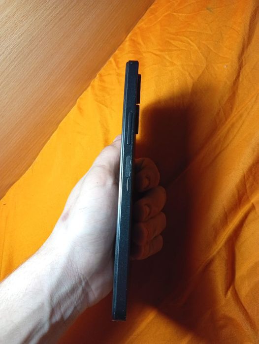 Продам Redmi 13c